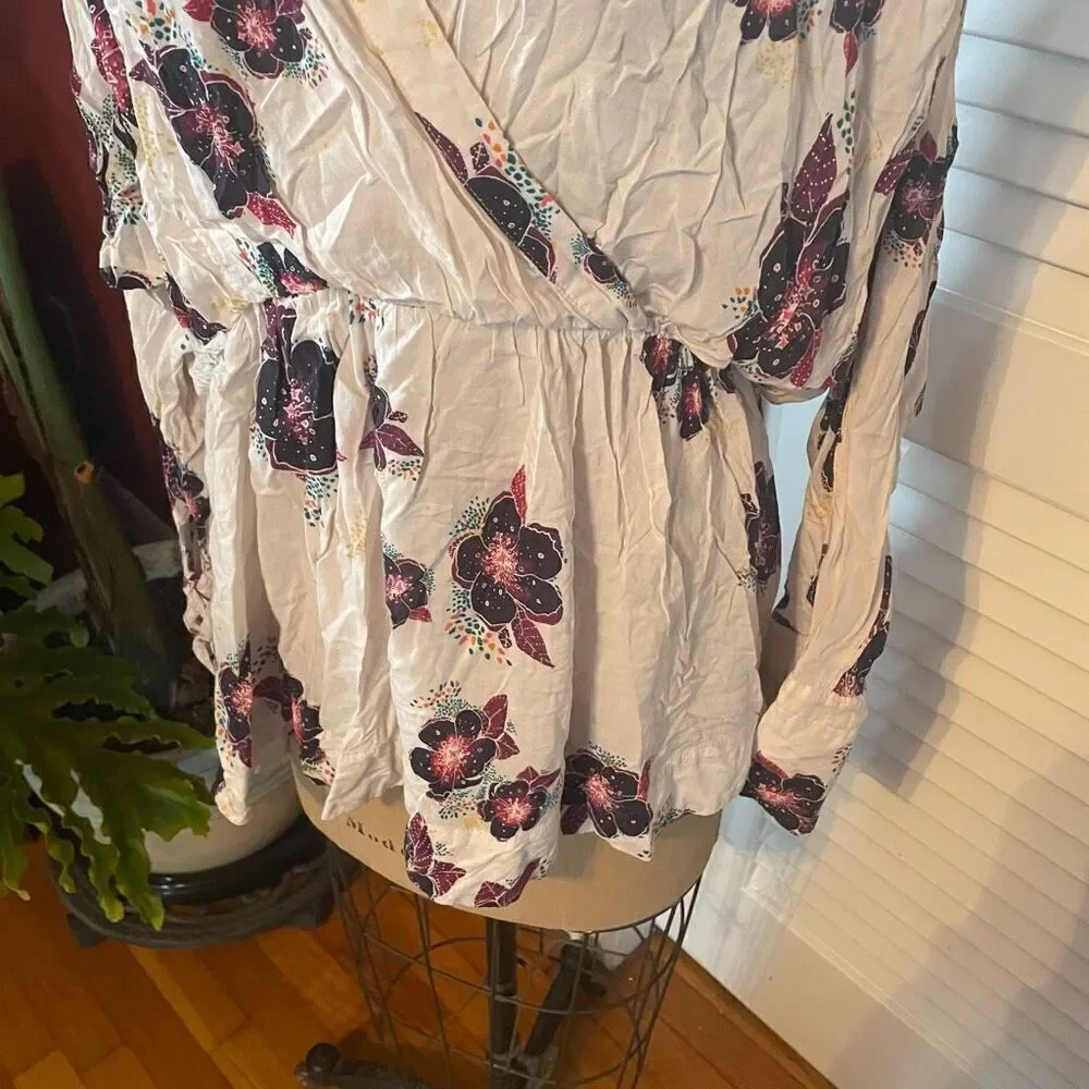 FREE PEOPLE | tuscan dreams floral bell sleeve tunic S/M - Picture 5 of 12